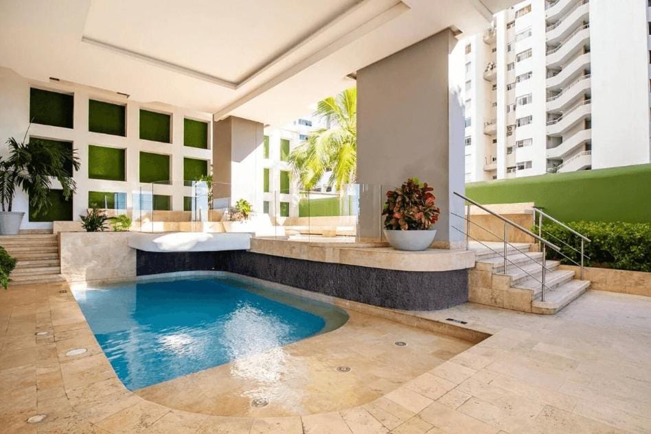 Swimming pool