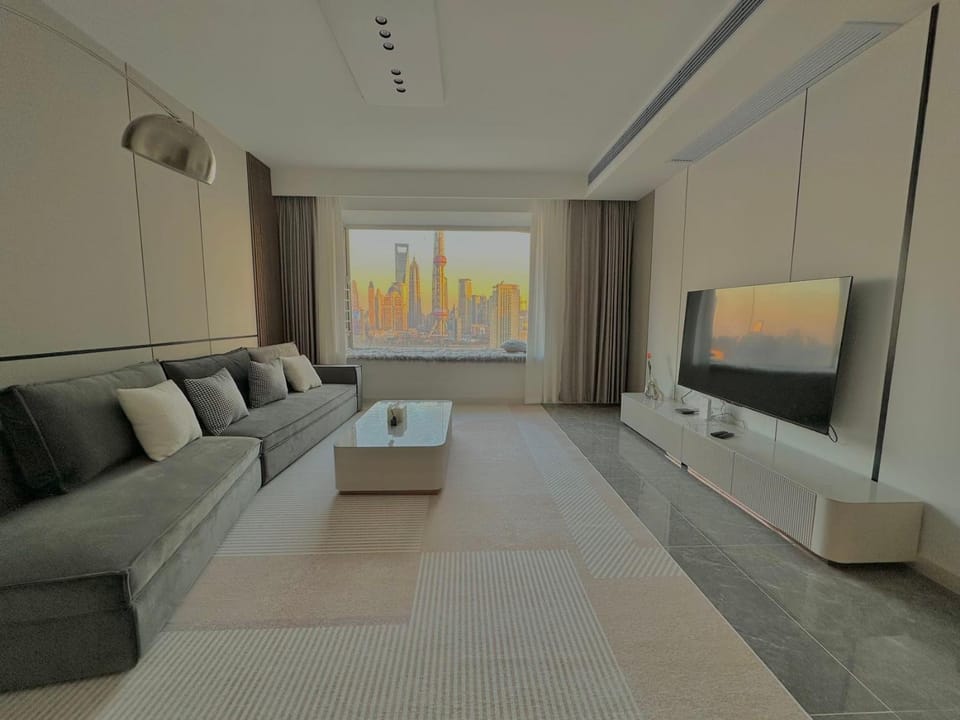 TV and multimedia, Living room, Seating area, Evening entertainment