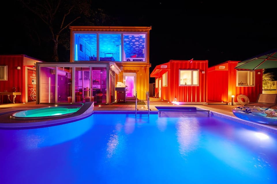 Property building, Swimming pool