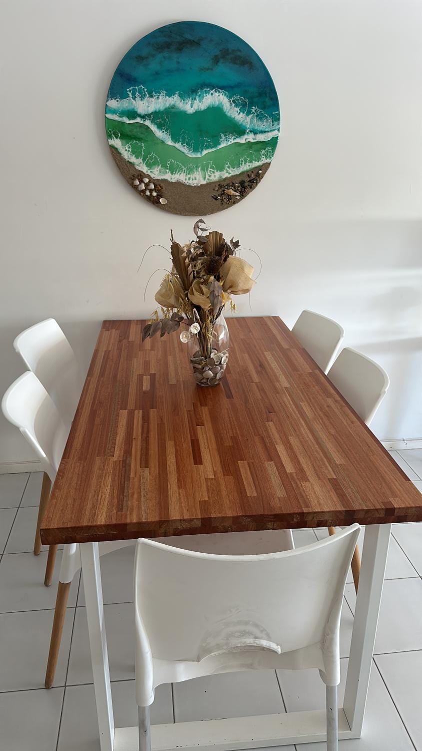 Seating area, Dining area