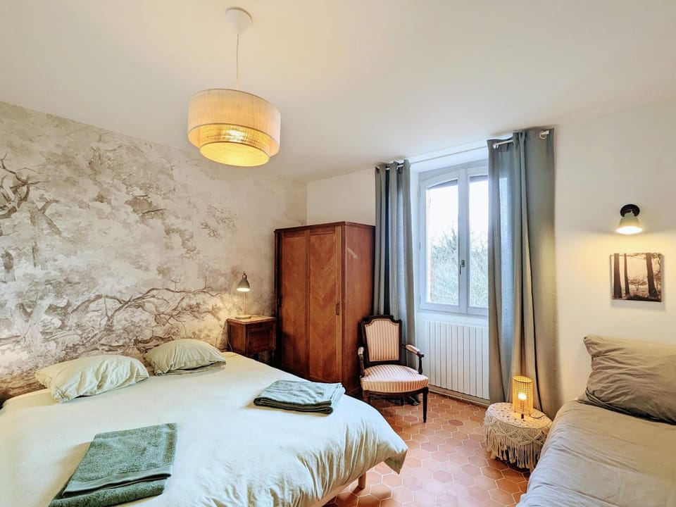 Chambre d'hôtes avec piscine chauffée dans le Parc de la Brenne - FR-1-591-574 Bed and Breakfast in Centre-Val de Loire