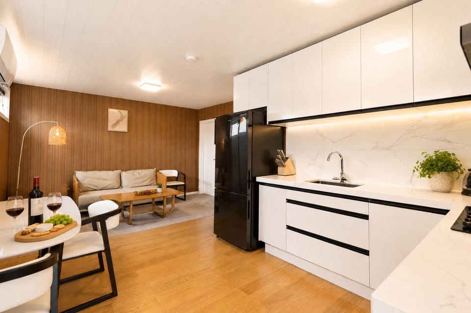 Living room, Dining area, kitchen