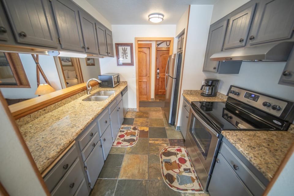 Montezuma 1763 by SummitCove Lodging in Colorado House in Keystone