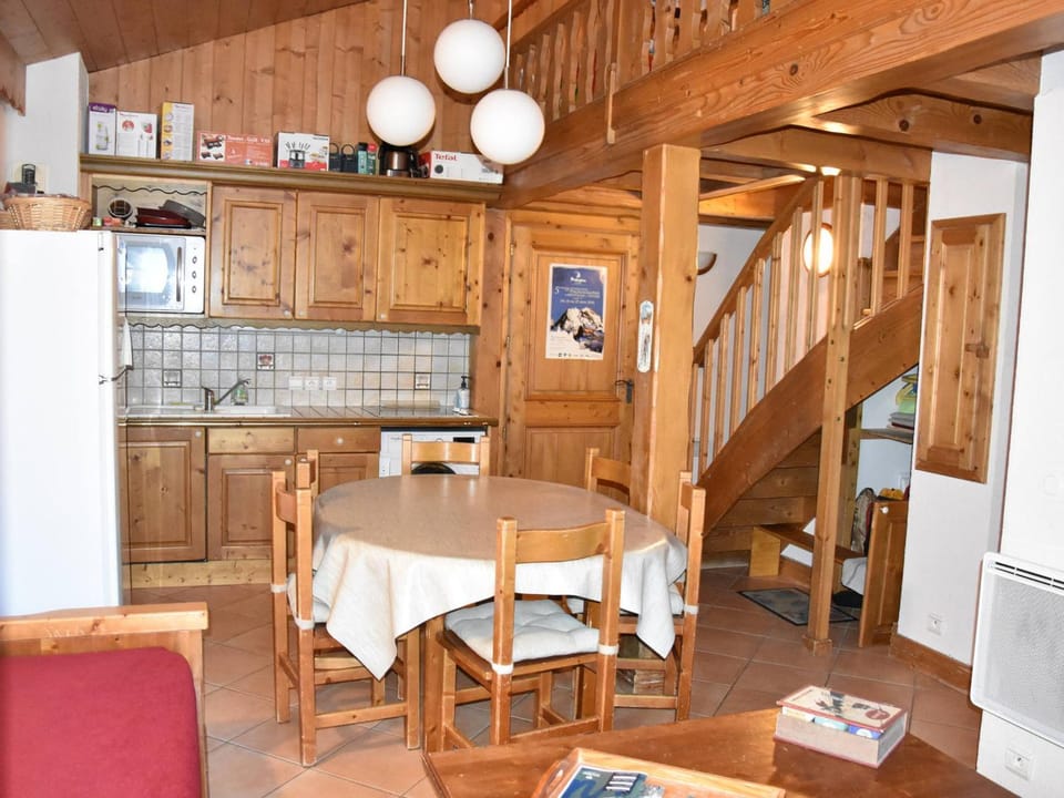 Duplex près des pistes - 4 pièces pour 6/8 personnes - FR-1-464-224 Apartment in Pralognan-la-Vanoise