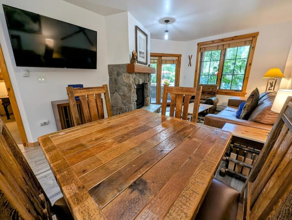 Dakota Lodge 8450 by SummitCove Lodging in Colorado House in Keystone