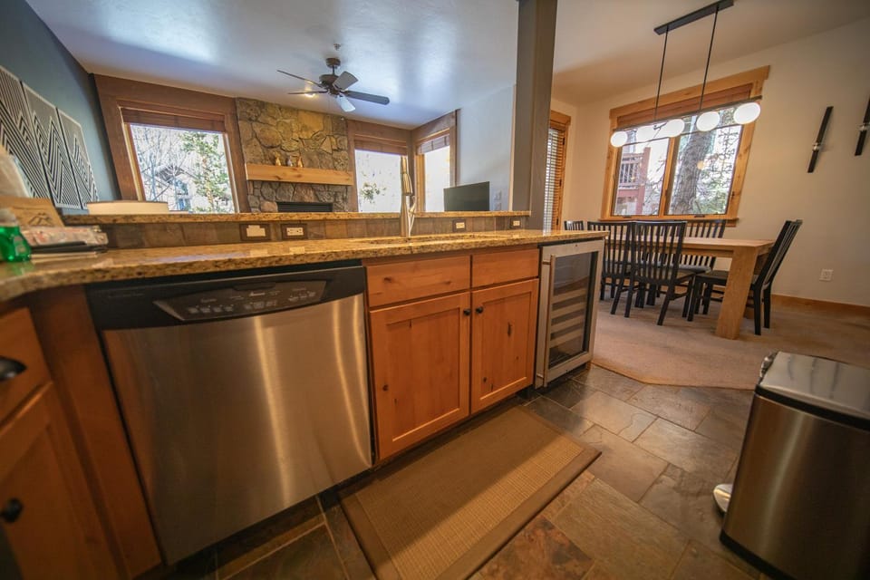 Settlers Creek 6512 by SummitCove Lodging in Colorado House in Keystone