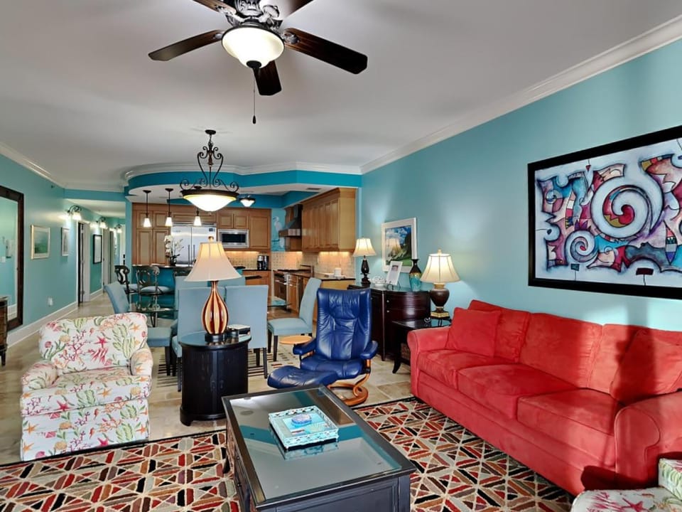 Kitchen or kitchenette, Living room, Seating area, Dining area, furniture