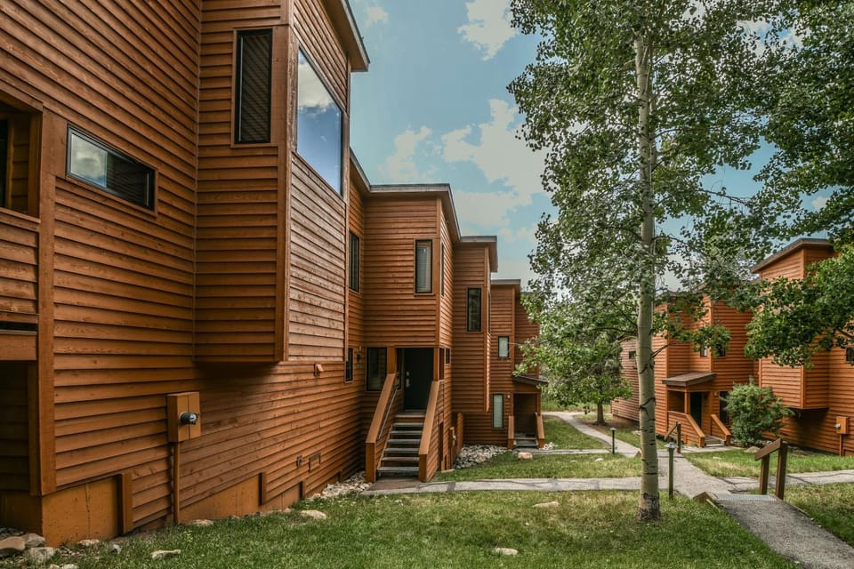 Tennis Townhomes 1331 by SummitCove Lodging House in Keystone
