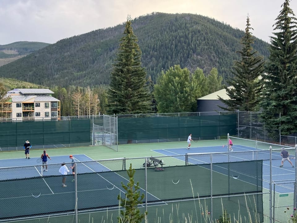 Tennis Townhomes 1331 by SummitCove Lodging House in Keystone