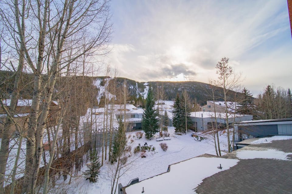 Liftside 201 by SummitCove Lodging in Colorado House in Keystone