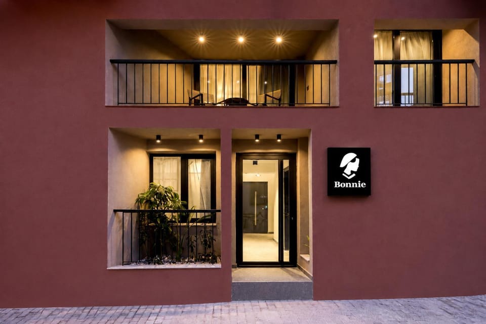 Property building, Facade/entrance, Property logo or sign