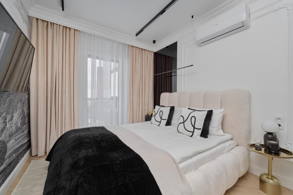Bed, TV and multimedia, Photo of the whole room, Bedroom, air conditioner