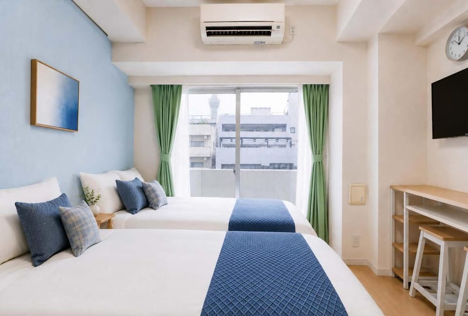 Bed, TV and multimedia, Photo of the whole room, Bedroom, air conditioner