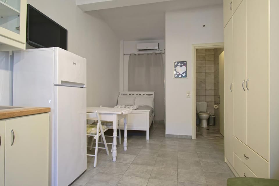 Andriana's studio Apartment in Peloponnese, Western Greece and the Ionian