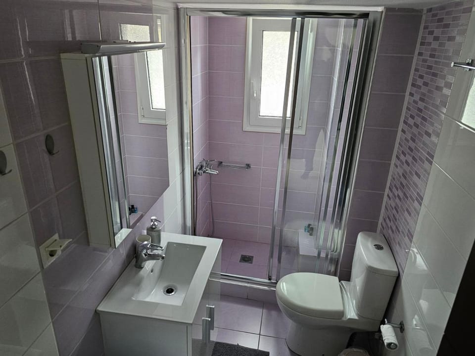 Bathroom, Bath