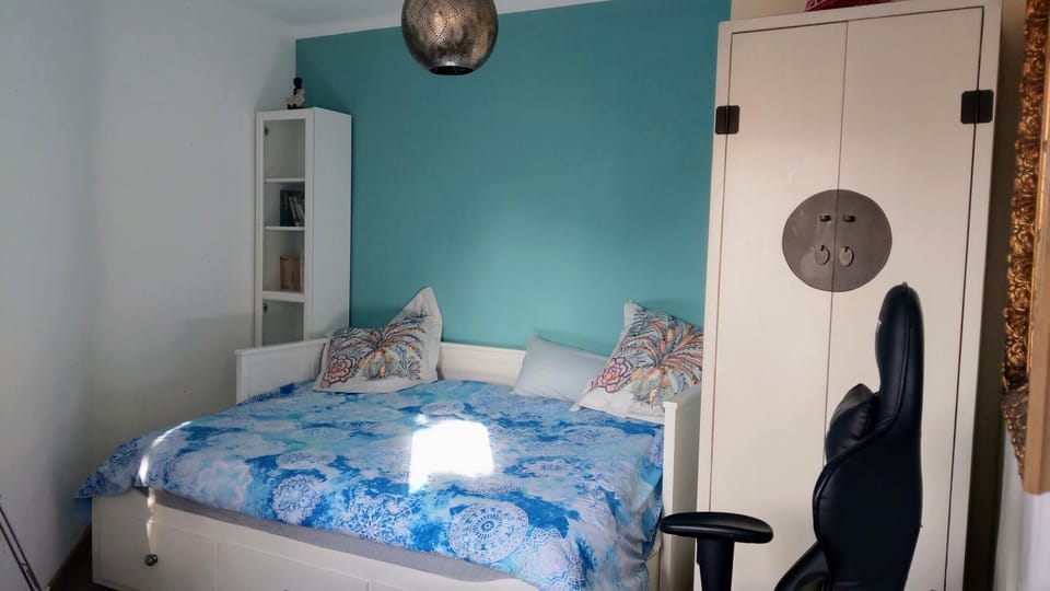 Bed, Photo of the whole room, Bedroom, wardrobe