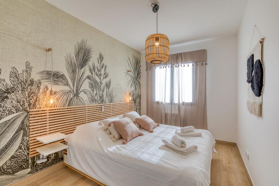 Living room, Bedroom