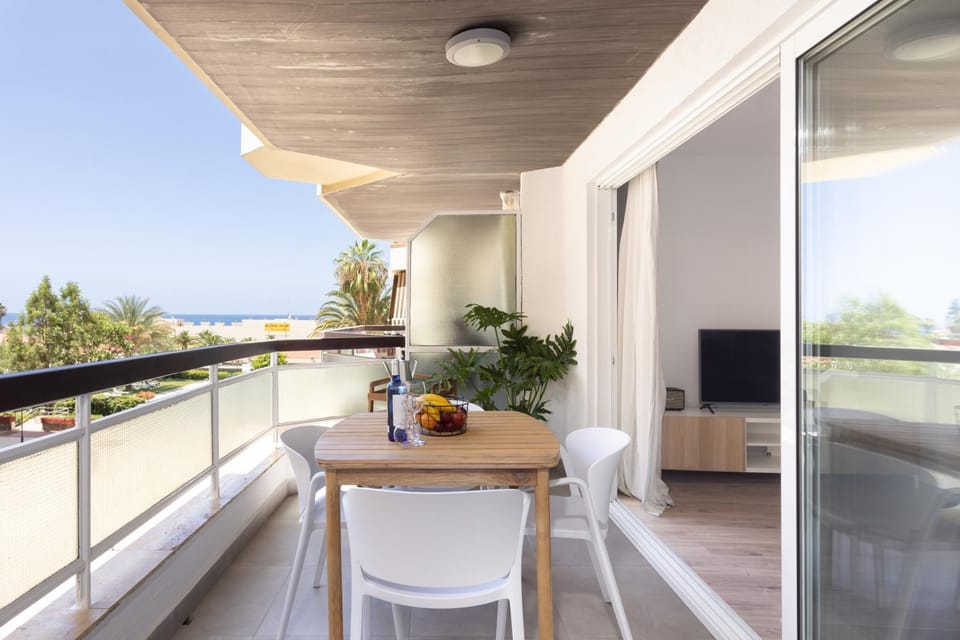 Home2Book Design Apt Terrace & Pool Los Cristianos Apartment in Los Cristianos