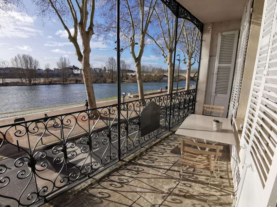 Patio, Natural landscape, View (from property/room), Balcony/Terrace, Balcony/Terrace, River view