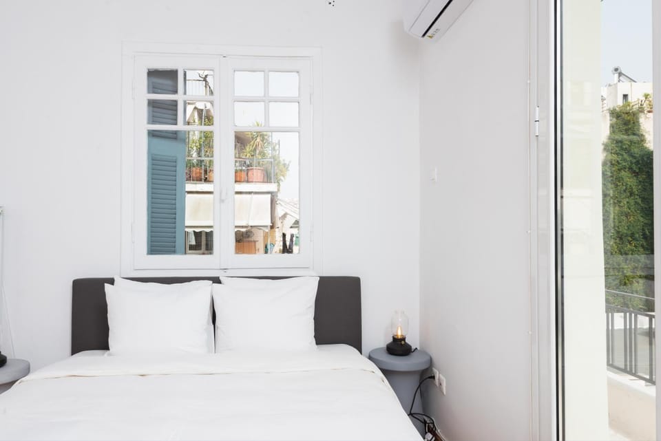 Bed, View (from property/room), Balcony/Terrace, Bedroom