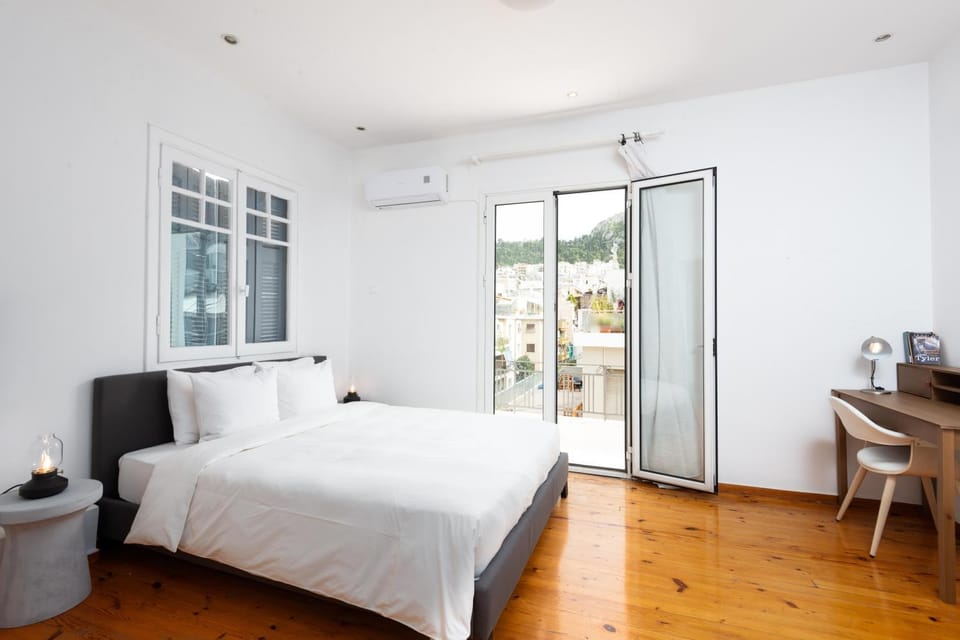 Bed, View (from property/room), Balcony/Terrace, Bedroom