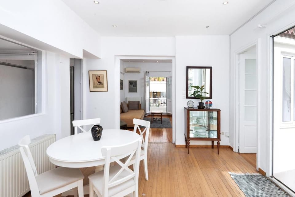 zen penthouse in exarchia Apartment in Athens