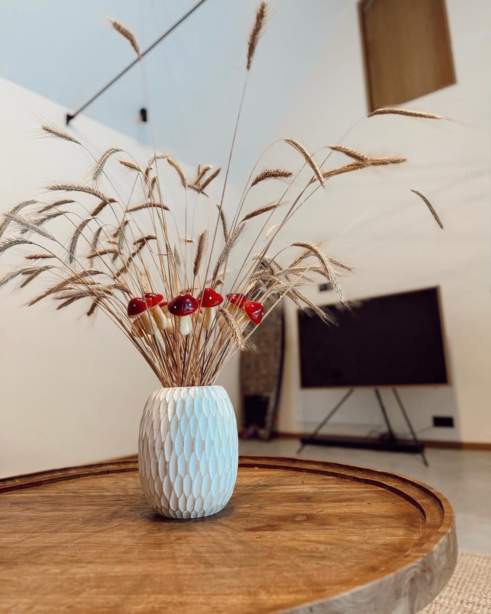 TV and multimedia, Decorative detail