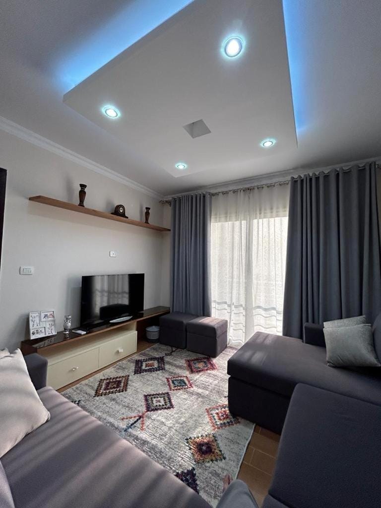Communal lounge/ TV room, TV and multimedia, Living room, Photo of the whole room, Seating area, Evening entertainment