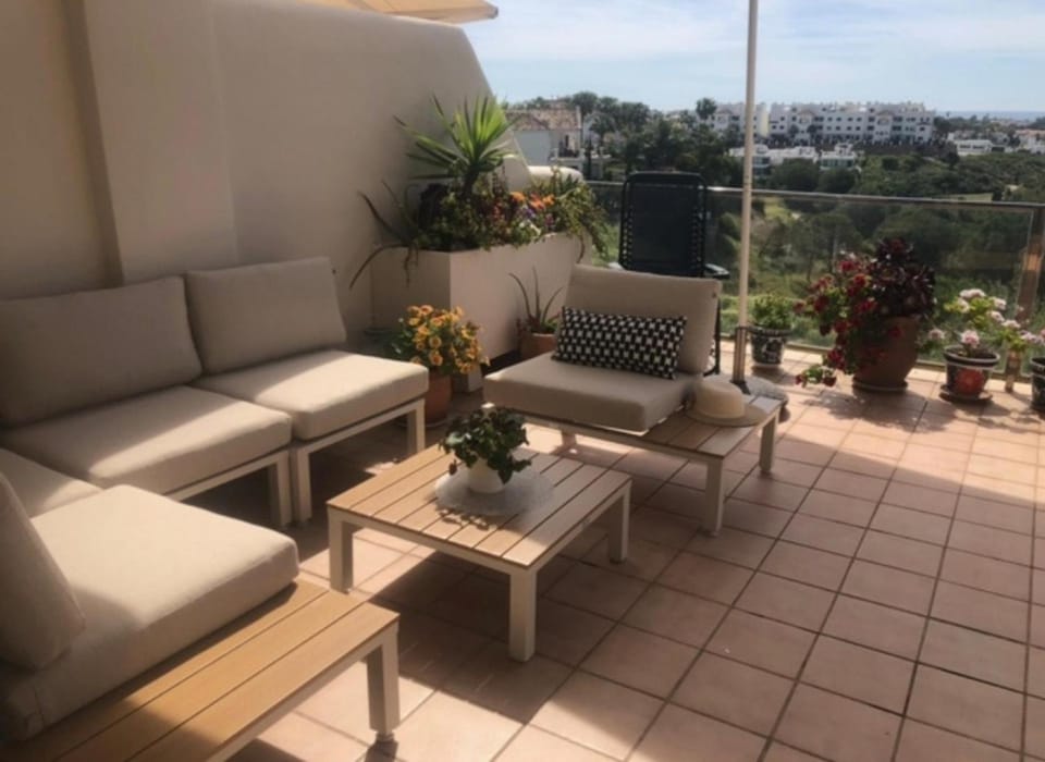 2 Bed Flat-Sleeps4-Pets-Pool-Parking-GolfClub Apartment in Costa del Sol