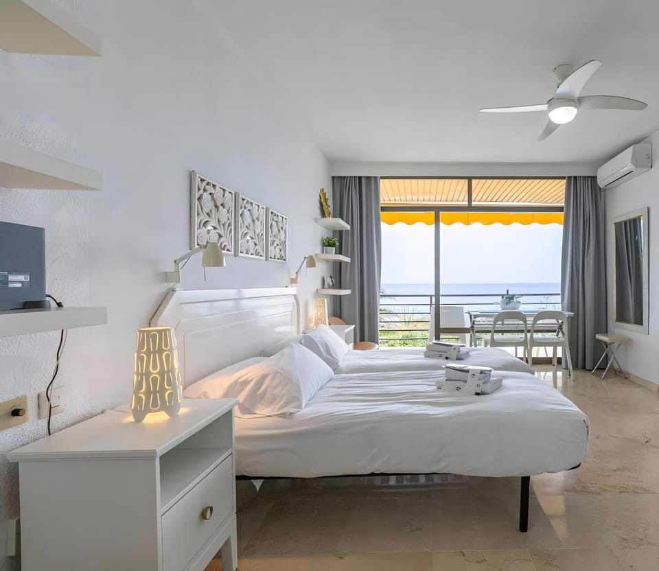 Living room, Bedroom