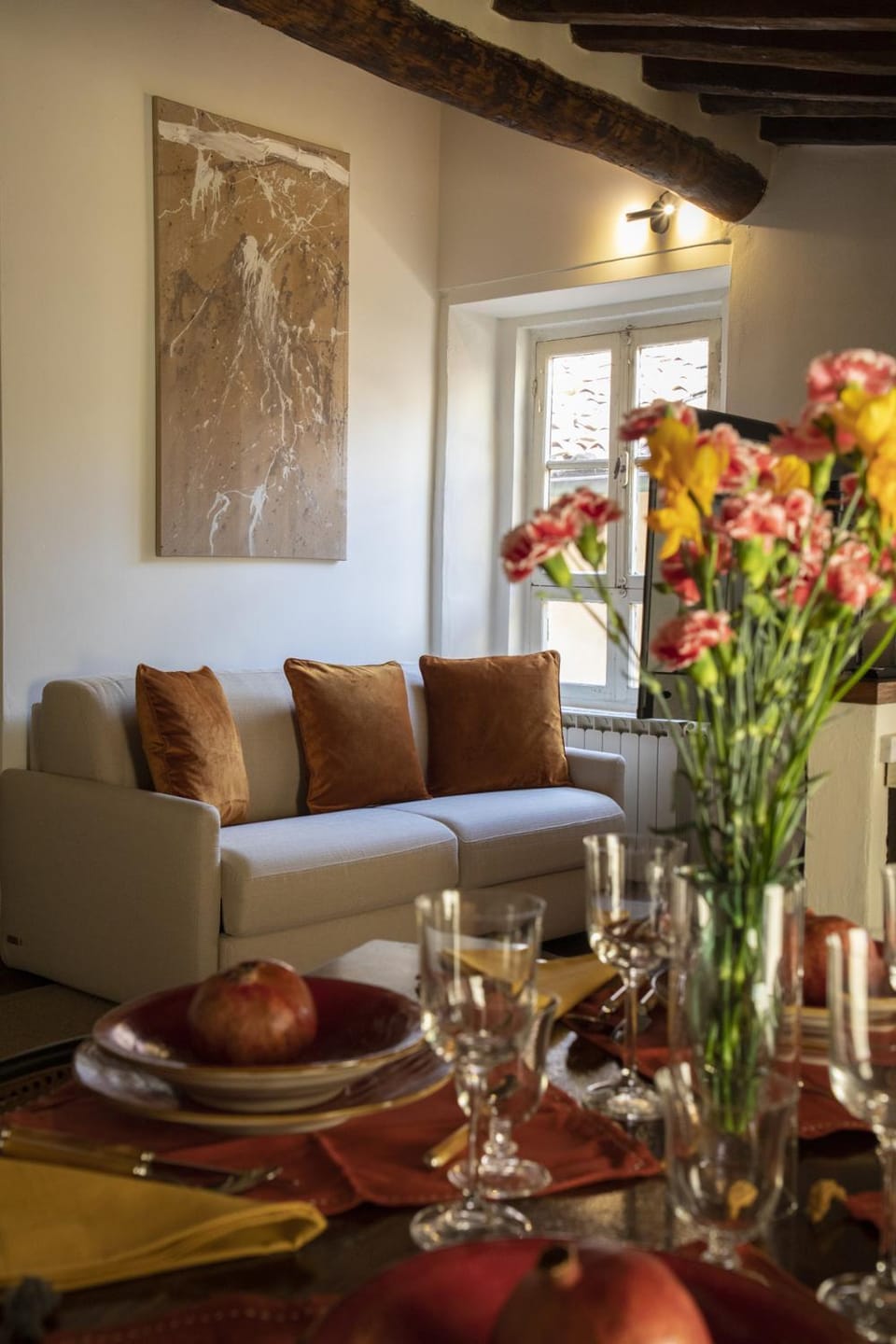 Living room, Dining area