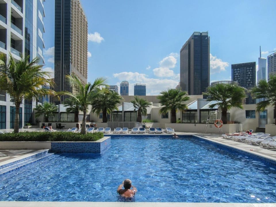 Property building, Swimming pool, Swimming pool