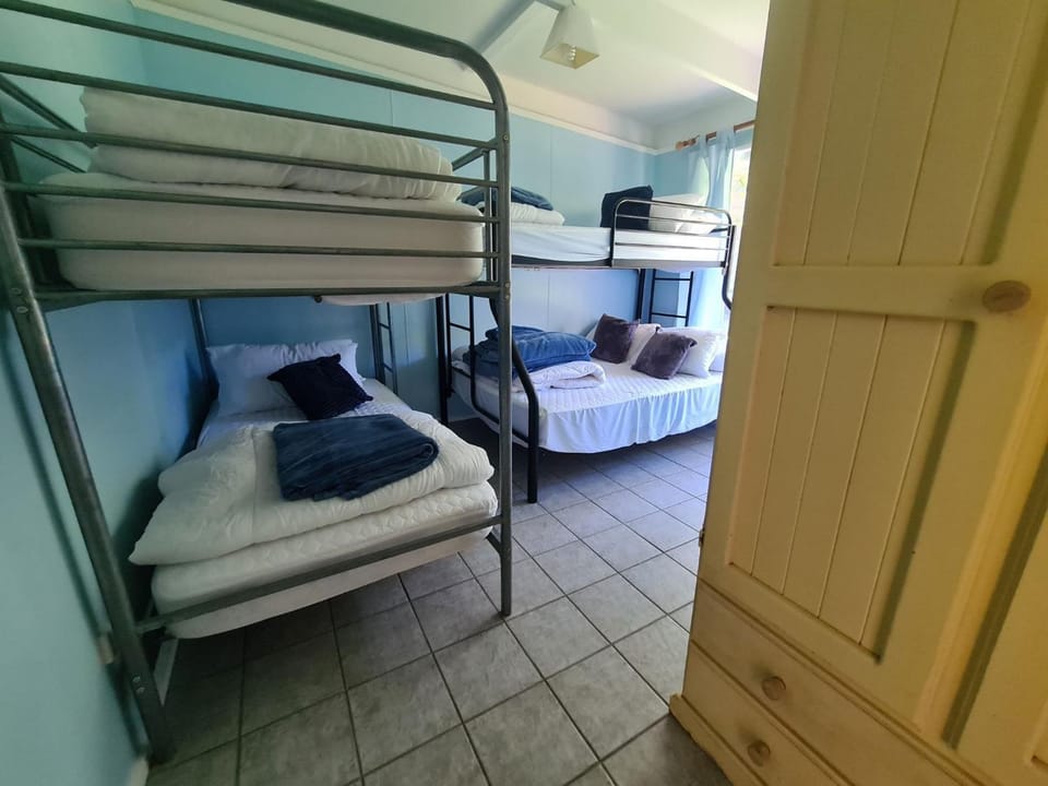 Kookaburra Lodge House in Loch Sport