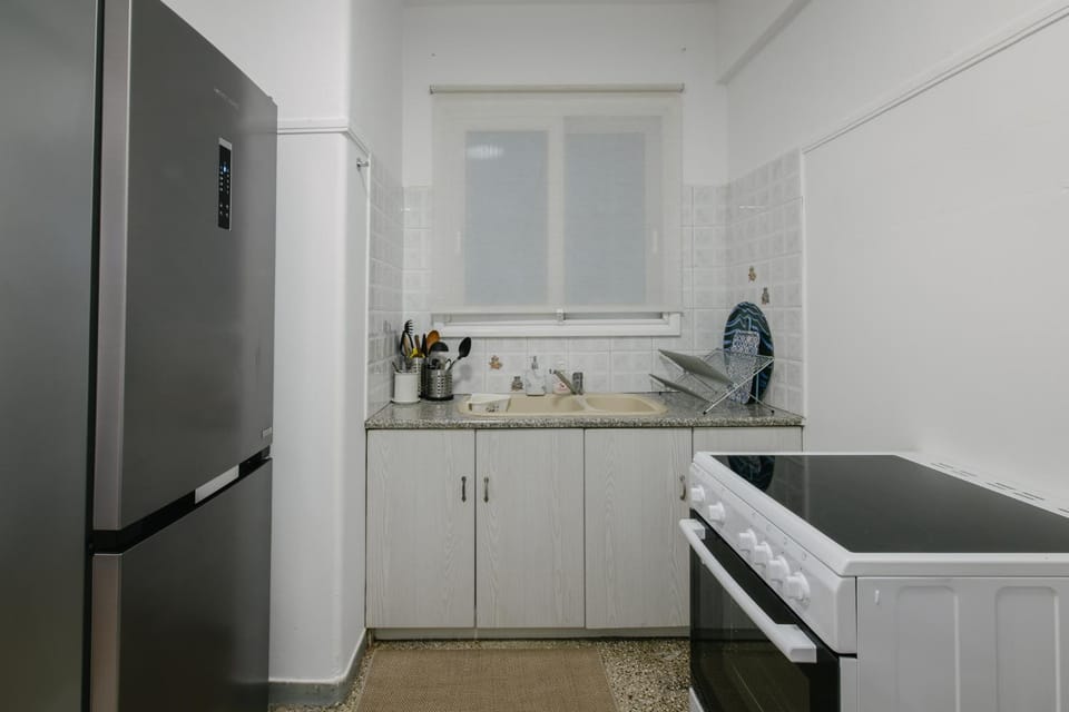 Kitchen or kitchenette, pet friendly, stove