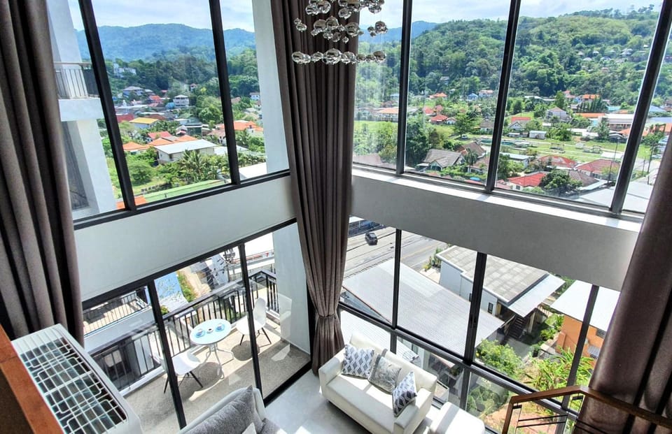 Stylish penthouse with panoramic views at Icon Park Apartment in Kamala