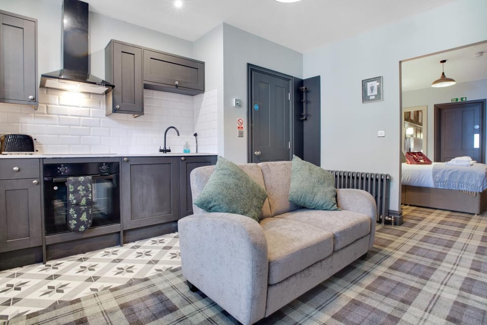 Kitchen or kitchenette, Living room, Seating area