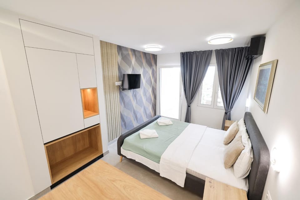 Living room, Bedroom