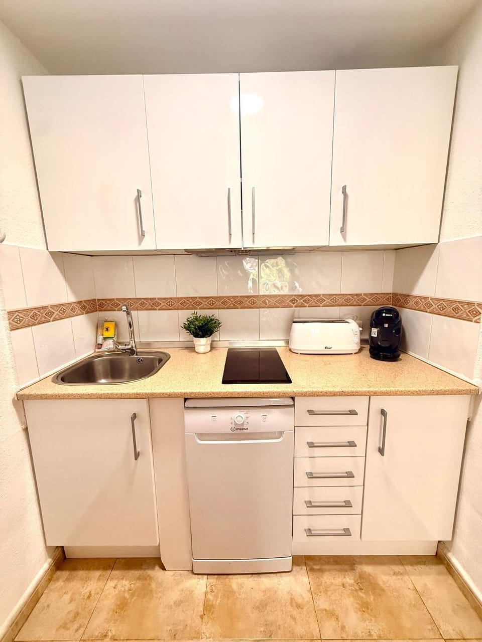 Lovely Sea and Garden View Apartment Benalbeach Apartment in Benalmadena