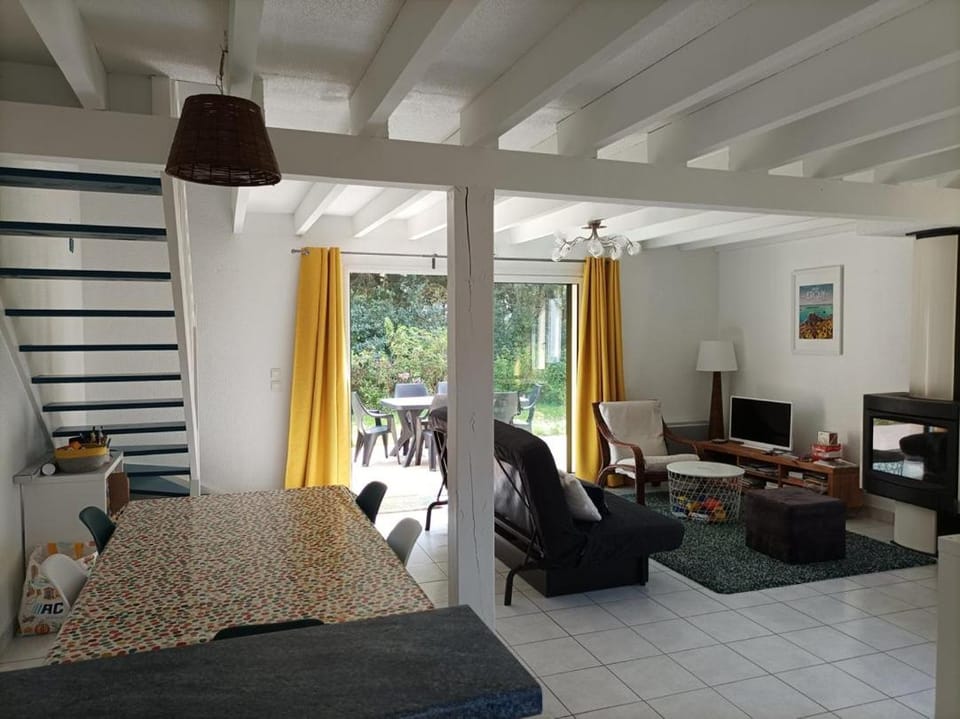 761 - Maison individuelle, dans une résidence privée avec piscine, disposant d'un jardin plein sud sans vis-à-vis Villa in Brittany