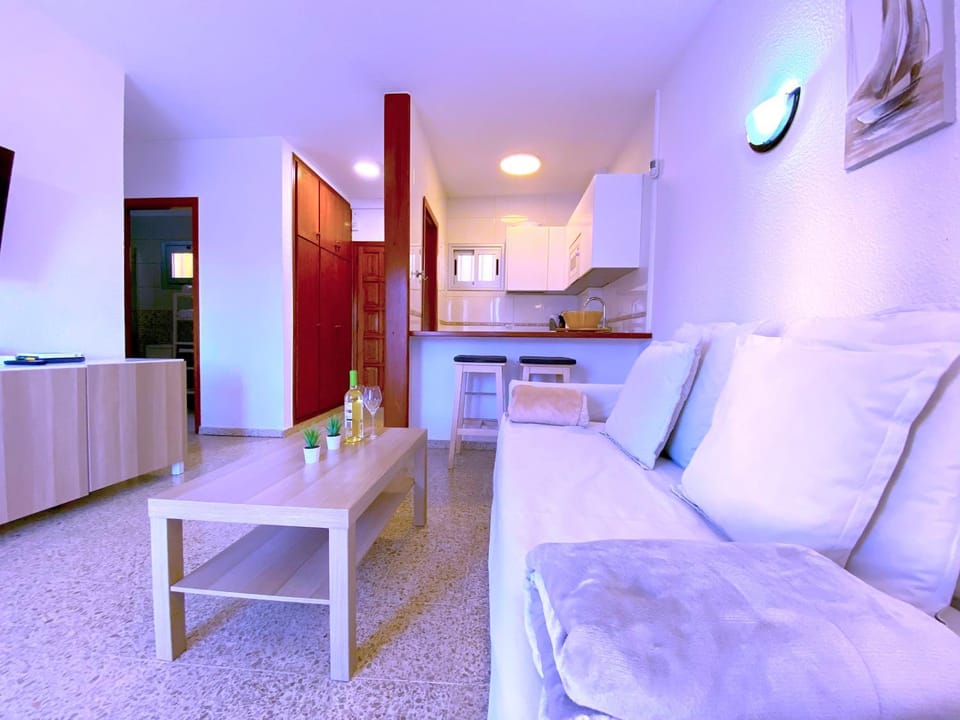 Tropicalidays Cristianos Angel Apartment in Los Cristianos