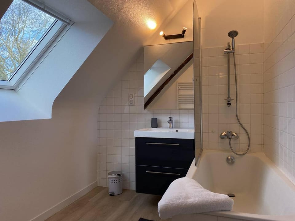 903 - Magnifique longère entièrement rénovée quelques kilomètres des plages d'Erquy Villa in Brittany