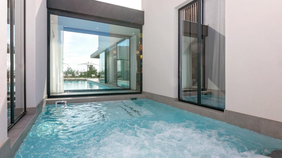 Swimming pool