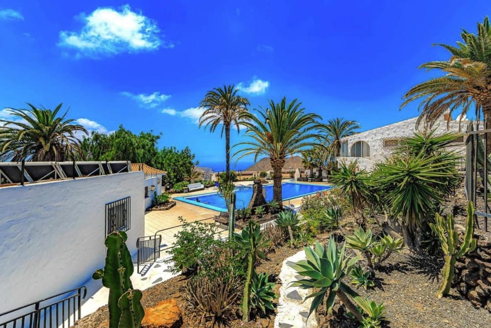 Tropicalidays Oceanview Chayofa Apartment in Abona
