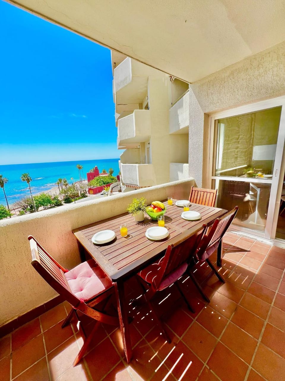 Beachfront Holiday Apartment in Benalbeach Apartment in Benalmadena
