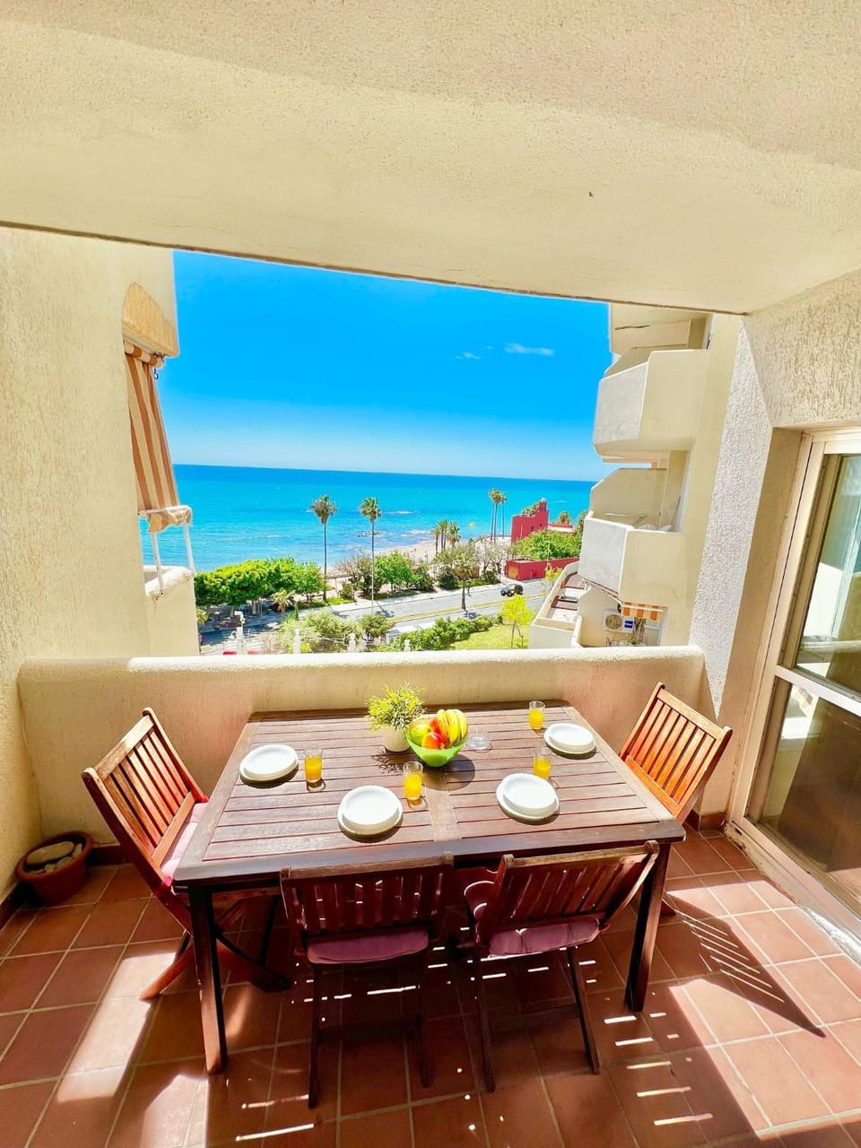 Beachfront Holiday Apartment in Benalbeach Apartment in Benalmadena