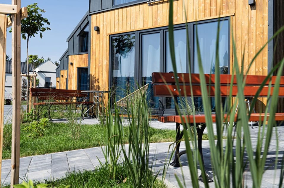 Property building, Spring