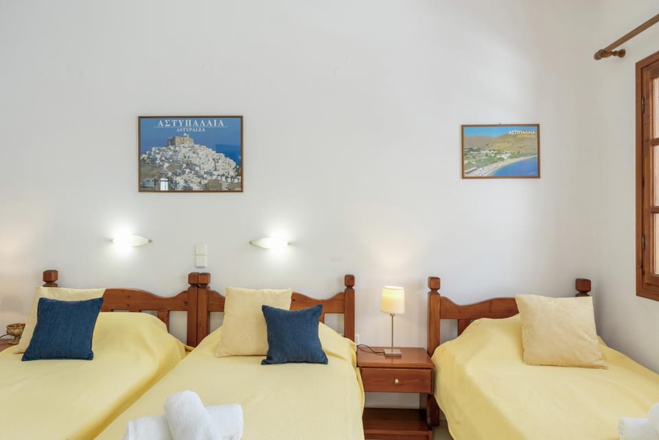 Property building, Living room, Bedroom