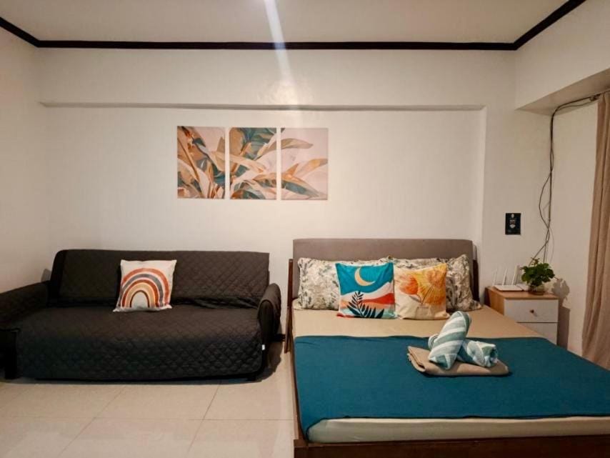 Affordable Family Studio Condo near Mactan Airport by A&C Apartment in Lapu-Lapu City