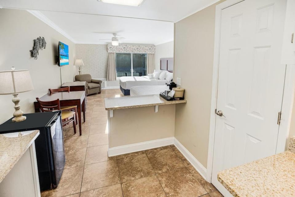 Ravishing Oceanview Room 2nd Flr Apartment in South Carolina