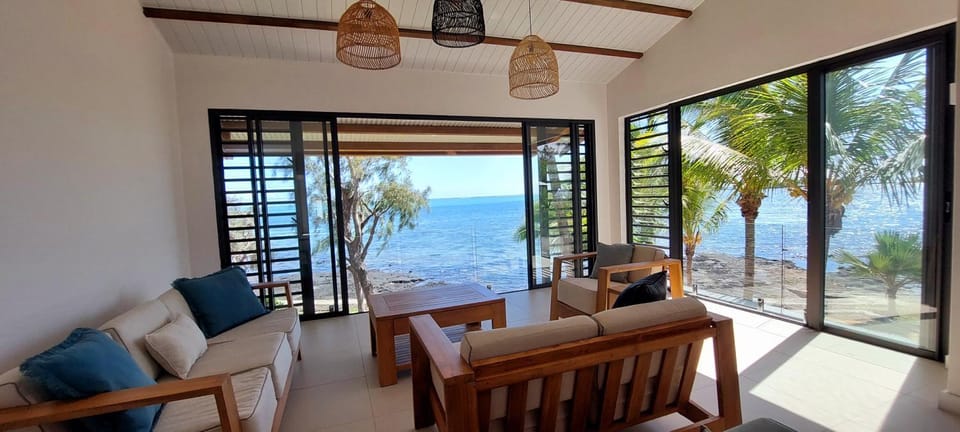 View (from property/room), Seating area, Sea view